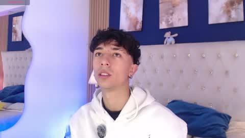Snapshot of aiden_rivers_ chatting on 07-11-26, 01:03 Aiden online show from 07-11-26, 01:03