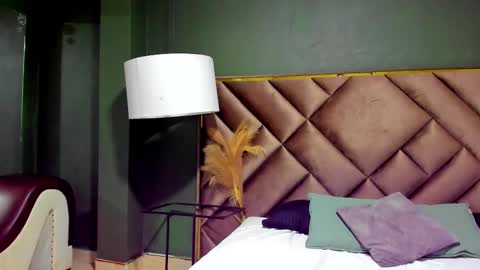 Snapshot of aiden_royce chatting on 09-08-25, 11:48 aiden_royce online show from 09-08-25, 11:48