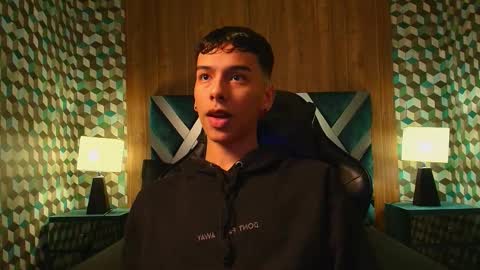 Snapshot of aiden_royce chatting on 10-22-25, 05:30 aiden_royce online show from 10-22-25, 05:30