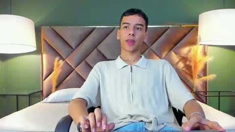 Snapshot of aiden_royce chatting on 01-10-26, 04:25 aiden_royce online show from 01-10-26, 04:25