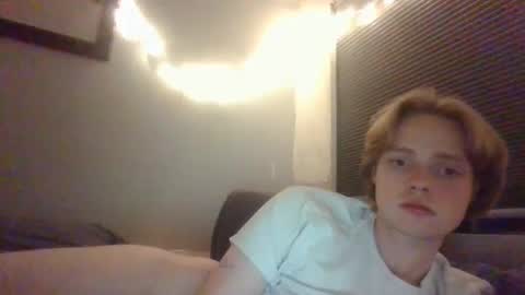 Snapshot of aidenisdunn chatting on 12-19-24, 02:24 aidenisdunn online show from 12-19-24, 02:24