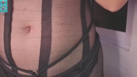 Snapshot of aiilyn_dss18 chatting on 11-27-25, 06:26 Ailyn online show from 11-27-25, 06:26