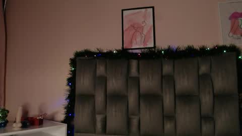 Ailyn online show from 12-18-25, 09:43