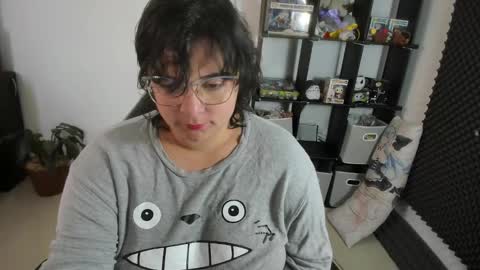 Catalina online show from 02-06-25, 01:32