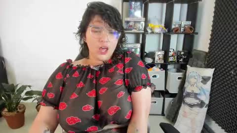 Catalina online show from 02-28-25, 02:53