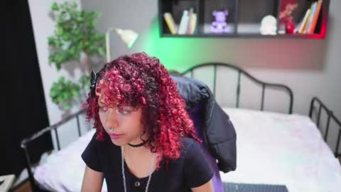 Aiko online show from 04-21-26, 01:42