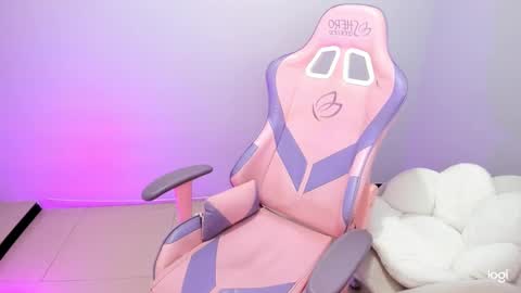 Snapshot of ailee_kawaii chatting on 03-10-25, 03:20 Ailee Hyuga online show from 03-10-25, 03:20