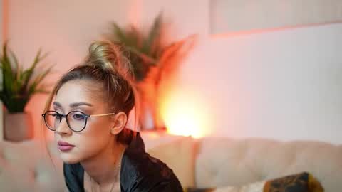  Aileen  online show from 10-04-25, 07:01