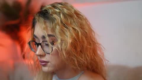  Aileen  online show from 03-12-26, 10:38