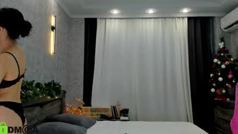 Snapshot of ailey_chao chatting on 12-21-24, 02:41 Ailey online show from 12-21-24, 02:41