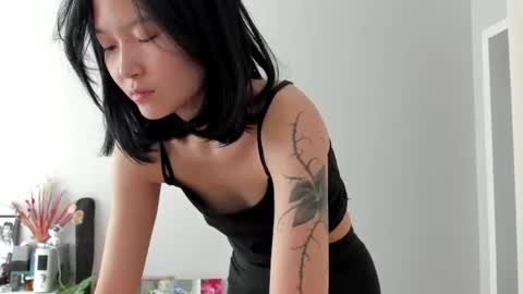 Snapshot of ailey_chao chatting on 06-29-26, 03:35 Ailey online show from 06-29-26, 03:35