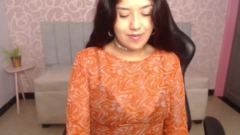 Snapshot of ailyn_ch1 chatting on 10-29-25, 04:20 ailyn_ch1 online show from 10-29-25, 04:20