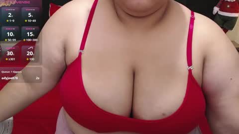 Ailyn rouss online show from 12-18-25, 01:33