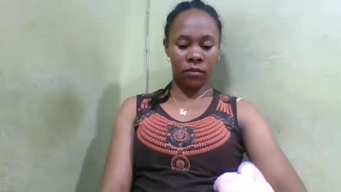 Snapshot of aimee982179 chatting on 06-14-26, 10:28 aimee982179 online show from 06-14-26, 10:28