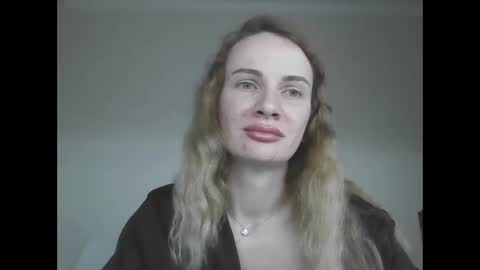 AinyrVixxen online show from 05-18-26, 08:36