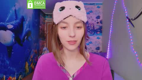 Snapshot of aira_aetheria chatting on 12-15-25, 08:40 Diva Aira of the Ethereal Fairies online show from 12-15-25, 08:40