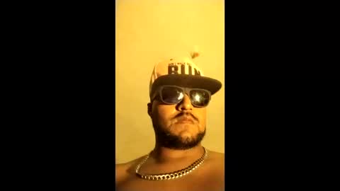 Snapshot of airoon91 chatting on 10-10-25, 11:20 airoon91 online show from 10-10-25, 11:20