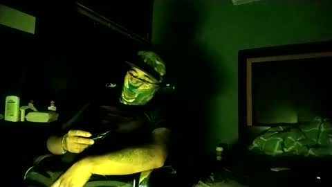 Snapshot of airoon91 chatting on 11-12-25, 06:47 airoon91 online show from 11-12-25, 06:47