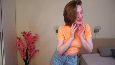 Snapshot of airycipher chatting on 05-12-26, 06:10 Sofia help me get 50 thumbs up online show from 05-12-26, 06:10