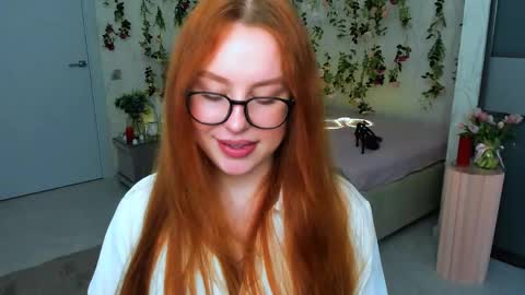 Louise online show from 05-23-26, 04:39
