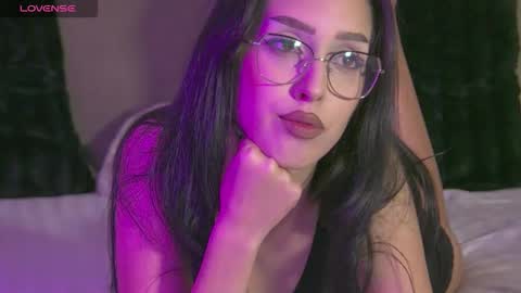 Snapshot of aisha_hummer chatting on 11-19-25, 08:53 AishaHummer online show from 11-19-25, 08:53