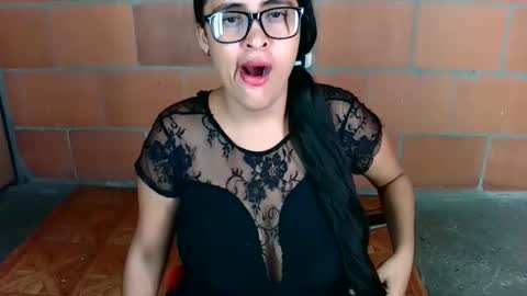 aisha koswell3 online show from 02-15-26, 07:51