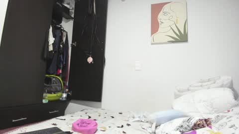 Katie   online show from 02-04-25, 11:38