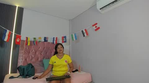 Snapshot of aisha_moore chatting on 06-23-26, 07:34 AISHA MOORE online show from 06-23-26, 07:34