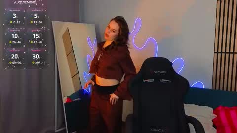 Aisha online show from 02-24-26, 04:27