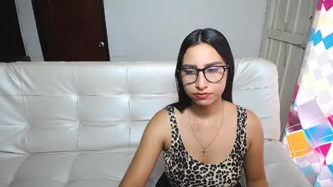 aisha_stacey0410 online show from 04-05-26, 03:09