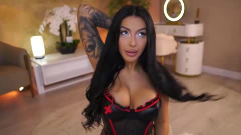 Maddy online show from 10-31-25, 06:42