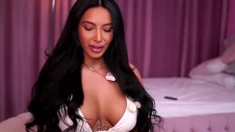 Snapshot of aishaadevoe chatting on 03-18-26, 08:12 Maddy online show from 03-18-26, 08:12