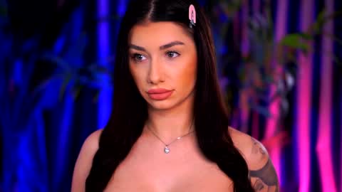 Snapshot of aishaaya chatting on 01-08-25, 05:48 Lora online show from 01-08-25, 05:48