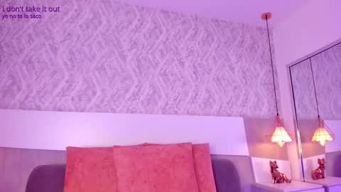 Aisha online show from 09-15-25, 05:13