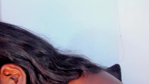 Snapshot of aishazaa chatting on 11-09-25, 01:04 aishazaa online show from 11-09-25, 01:04