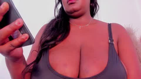 Snapshot of aishazaa chatting on 11-13-25, 02:49 aishazaa online show from 11-13-25, 02:49