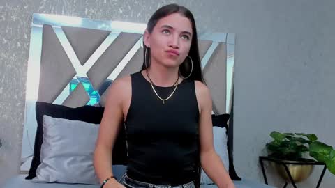 Snapshot of aitana_baker_ chatting on 01-27-25, 12:37 little aitana online show from 01-27-25, 12:37