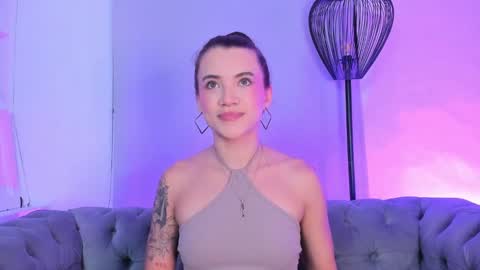 Snapshot of aitana_baker_ chatting on 10-08-25, 04:21 little aitana online show from 10-08-25, 04:21