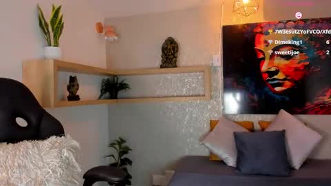 little aitana  online show from 05-20-26, 09:43