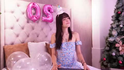 Snapshot of aitana_jhons chatting on 01-06-26, 11:47 Aitana Jhons online show from 01-06-26, 11:47