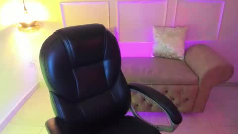 Snapshot of aitana_kahlo chatting on 02-07-26, 08:01 Aitana online show from 02-07-26, 08:01