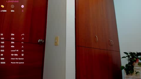 Snapshot of aitanaa1_ chatting on 02-24-25, 03:23 Aitana online show from 02-24-25, 03:23