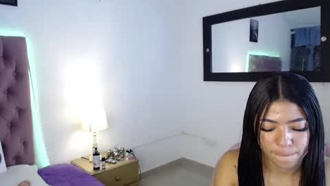 Snapshot of aixa_shaw chatting on 02-11-25, 11:33 AIXA online show from 02-11-25, 11:33