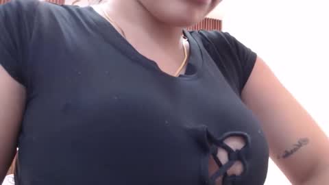 Snapshot of aixa_shaw chatting on 11-27-25, 12:18 AIXA online show from 11-27-25, 12:18