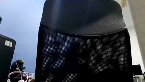 Esteban online show from 01-08-25, 04:44