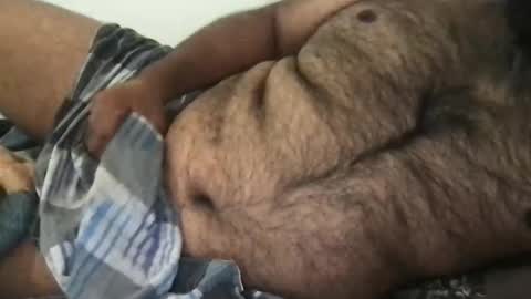 Snapshot of ajeeb_najeeb chatting on 01-10-25, 06:42 BigHairyGuy online show from 01-10-25, 06:42