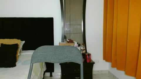 Snapshot of akanekihm chatting on 06-12-26, 09:08 MIRANDA online show from 06-12-26, 09:08