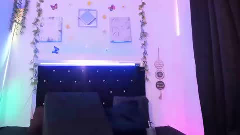 Snapshot of akarirosetti chatting on 09-18-25, 03:25 akarirosetti online show from 09-18-25, 03:25