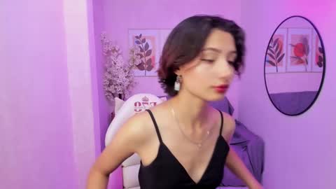 Snapshot of akaza_hakuji_ chatting on 02-12-25, 12:44 Azaka online show from 02-12-25, 12:44