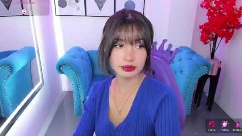 Snapshot of akaza_hakuji_ chatting on 10-18-25, 12:28 Azaka online show from 10-18-25, 12:28